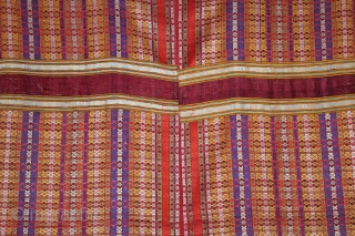 Silk Brocade Shawl woven at Thatta from Sind,kutch and Western Rajasthan India.C.1920. Worn by the Maldhari Cattle.Its size is 85cm X 226cm.(DSL02310).           