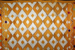 Phulkari From West(Pakistan)Punjab India. Rare Design Of Bagh. Floss Silk on Hand Spun Cotton khaddar Cloth. Mint condition.(DSL02990).               