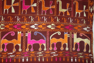 Phulkari From East(Punjab)India Called As Moor(Peacock) phulkari.Rare Figure Design.Floss Silk on Hand Spun Cotton khaddar Cloth.(DSL05130).                 