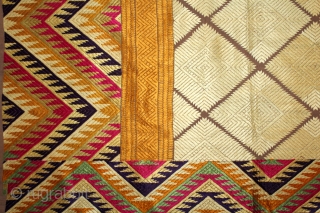 Phulkari From West(Pakistan)Punjab India Called As Chand(Moon) Bagh.C.1900.Rare Lahariya Panchrangi Pallu with Panchrangi Borders.Floss Silk on Hand Spun Cotton khaddar Cloth. Mint condition.(DSL03010).          