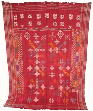Odhani from Shekhawati wool shawl Distic of Rajasthan India.Hand embroidery ethnic folk handloom handmade old rare shawl.Its size is 142cm x 192cm.About the Condition Some original repairs.(DSL01860).      