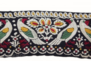 Parsi Gara Sari Kor Border Silk Parrot Hand Embroidery From Surat Gujarat India.C.1900.
Parsi Lace 5 meters Border.(DSL05170).
                