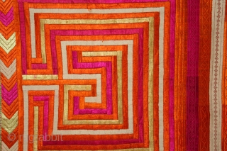 Rare Pattern Bhool Bhulaiya Bagh from East(Punjab)India.Six different Bhool Bhulaiya.Rarest of all the bagh and phulkari.(DSE01910).                 