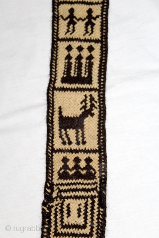 Rare Figurative Tung The Camel Decoration Belt from Rajasthan India.Goat-Hair Belt made using the Ply-Split method.Its size is W-9cm X L-288cm.(DSL03070).            