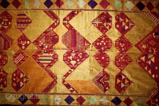 Sarpallu Phulkari From East(Punjab)India called As Sarpallu(Patang Design).Moga District of Punjab India.Floss Silk on Hand Spun Cotton khaddar Cloth.Its size is W-138cm x L-230cm.(DSE03080).         