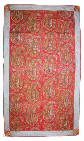 Manchester Roller Print From Manchester England made for Indian Market.Circa 1900.Roller Printed on Cotton.Rare Paisley Design.Used as for private shrines as Divalgiri.Its size is W-132cm x L-228cm.(DSL03110).      