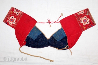 Chamba Embroidery Child Backless(Choli) From Chamba,Himachal Pradesh India.Circa.1900.(DSC05560).                         