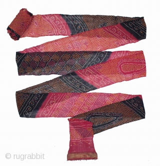 Turban(Pagh) Tie and Dye,Worn During the Monsoon Fine Cotton Mull-Mull.C.1900.Royals Family Rajasthan India.Length 15 to 18 miter.(DSL03810).                