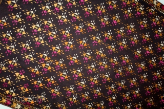 Indigo Phulkari From East(Punjab)India Called As Burfi phulkari.Floss Silk on Hand Spun Cotton khaddar Cloth.Its size is 125cm x 236cm.(DSL05230).             