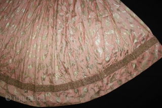 Zari Brocade Skirt Silk Fabric with Zardosi Border Real Silver & Gold from Varanasi India.Made to order for some Royal Family of Rajesthan India.Its size is Length 92cm x Round 400cm.Good Condition.(DSL04450). 