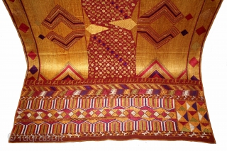 Sarpallu Phulkari From East(Punjab)India called As Sarpallu(Patang Design).Proper Samalsar, kotkapura of Punjab India.Floss Silk on Hand Spun Cotton khaddar Cloth.(DSL03220).             