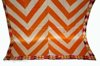 Phulkari From West(Pakistan)Punjab India Called As Lahariya Bagh.Rare Design.Floss Silk on Hand Spun Cotton khaddar Cloth.(DSL03240).                 