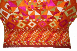 Phulkari From East(Punjab)India Called As Punjabi Bagh.Rare Design.Floss Silk on Hand Spun Cotton khaddar Cloth.Its size is 132cm x 226cm.(DSL03890).             