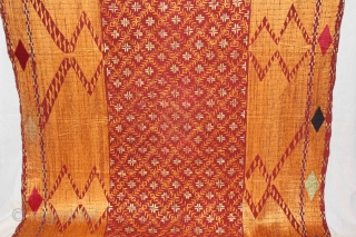 Sarpallu Phulkari from East(Punjab)India called As Sarpallu. Rare Design.Extremely Fine Phulkari.(DSC01430).                      