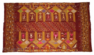 Vintage phulkari from East India Punjab Called As Darshan Darwaja.Rare Figurative Design with Guru Gobind Sing .One of the rare design in Indian Phulkari.(DSC01500).         