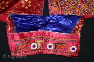 Women’s Blouse (Choli) Mochi Embroidery Chain Stich Silk Embroidery on Silk From Ahir Community Kutch Gujarat India.Circa 1900.(DSL03350).               