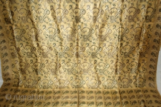 Old Real Zari Cream Dupatta From Banaras India. Dupatta in Cream by pure Silk Fabric.Made to order for some Royal Rajput Family of Rajasthan India.Its size is 152cm X 196cm.Perfect Condition.(DSC01550New).  