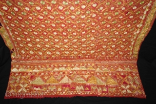 Phulkari From East(Punjab) India Called As Phulkari. Rare Surya (Sun)Design,placed as a konia at the corner of the pallu. Extremely Fine Phulkari.Its size is W-117cm X L-234cm.(DSL02680).      