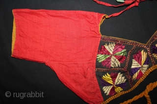 Women Blouse Backless(Choli) from Himachal Pradesh,Chamba India.C.1900.(DSL02150).                          