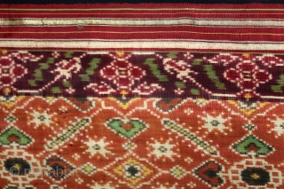 Patola Sari Double Ikat.Woven with Vohra-Gaji-Bhat,Used by the Vohra Muslim Merchant Caste From Patan Gujarat India.This pattern is called “Vohra Gaji Bhat”, A design favored by the Vohra Muslims.Its Size is 118cm  ...