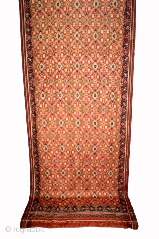 Patola Sari Double Ikat.Woven with Vohra-Gaji-Bhat,Used by the Vohra Muslim Merchant Caste From Patan Gujarat India.This pattern is called “Vohra Gaji Bhat”, A design favored by the Vohra Muslims.Its Size is 118cm  ...