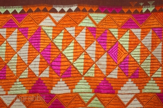 Phulkari From East(Punjab)India Called As Punjabi Bagh.Rare Design.Floss Silk on Hand Spun Cotton khaddar Cloth.Mind Condition.(DSL03470).                 