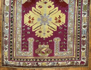 Kirshehir Turkish Prayer Rug, ca. 1890; 3’ 5” x 5’ 4” / 104 x 163 cm

Re-entrant prayer rug with cochineal field with some madder red and

fuchsine details. Two large “snowflake” medallions, plus  ...