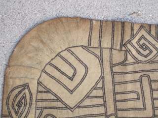 African Skirt Cloth fragment... 34" x 34" ( 87cm x 87cm )
Kuba people....D.R.Congo.....Raffia fiber applique
Circa 1900
                 