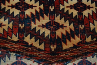 EXceptional Pair of Yomud Asmalyk, 19th century, All naturel colours, and very fine weaving, Great condition                 