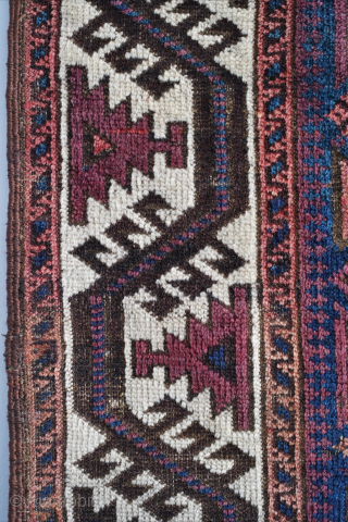 Beautiful white border Baluch rug in a small format. 3'1" x 4'7" or 94 x 140cm. Please message me for more details at: gerrerugs@gmail.com or steven.malloch@gmail.com       