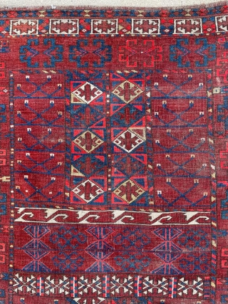 19th century Ersari Turkmen ensi. It has many interesting and nice motifs. Low pile in a few areas, no holes. Beautiful dyes.

4'4" x 5'10"
         