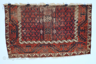 Baluch ensi fragment. An unusual piece. Please contact me at: steven.malloch@gmail.com or gerrerugs@gmail.com                    
