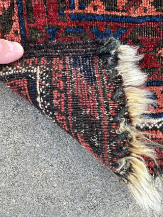 One lonely chicken on the top of this old Baluch prayer rug with hands on the panels. Depressed warps. 2'5" x 4'7". Contact me at steven.malloch@gmail.com or gerrerugs@gmail.com for more info since  ...