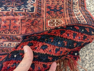 Old Bakhtiari bag face, mix technique soumak and pile. 2'0" x 3'3" Nice colors and design.                 