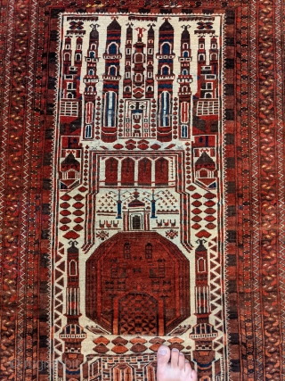 Early 1900s Kizilayak prayer rug. 3'1" x 4'5" Soft wool and tight weave.                    