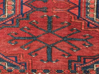 Nice old Ersari chuval with 2 large guls in the center and large secondaries. 151 cm x 97 cm or 59.5 x 38 in. Available. Please contact me at: gerrerugs@gmail.com or Steven.malloch@gmail.com 