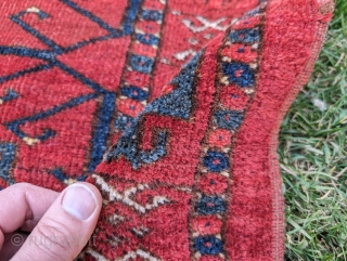 Nice old Ersari chuval with 2 large guls in the center and large secondaries. 151 cm x 97 cm or 59.5 x 38 in. Available. Please contact me at: gerrerugs@gmail.com or Steven.malloch@gmail.com 