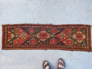 Very beautiful green ground, finely woven Ersari torba with ikat design.
5'0" x 1'5" or 154 x 44cm. Contact me at: gerrerugs@gmail.com or Steven.malloch@gmail.com
          