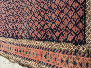 Beautiful boteh Baluch. Corroded brown, needs sides rewrapped. Soft wool.

5ft 1in x 2ft 11in or 155x89cm

Let me know if you'd like any additional photos.

Cheers.         