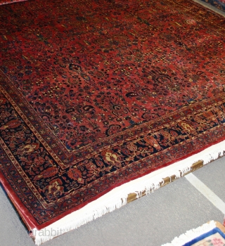 Antique US Sarough in perfect condition and seldom large seize.
8.62m x 4.12m (26.25ft x 13.52ft)
This rug is in an absolutely perfect shape. no thin areas. No repair.
100% original     