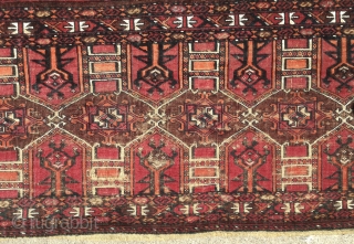 

Classic antique Saryk Torba  (late 19th) illustrating kejebe arches and rows of rosettes within the field; cotton whites and remnants of silk color highlights in the "S" pattern minor border. 

Worn  ...
