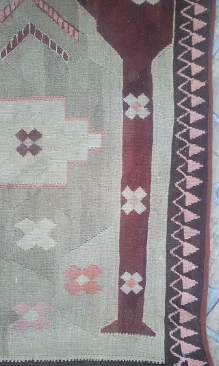 Found these kilims at the bottom of a bin.  I cannot identify.  Any ideas ????? The original kilim was cut into at least for small works. I have three.   ...