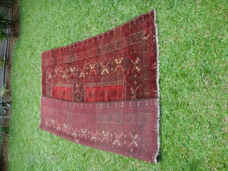 An Old Turkmen "Purdah"/ Engsi from Daulatabad, Balkh Province, Afghanistan. "Ertmen" Gul. Wool-on-Wool.
Approx. size: 221cm x 169cm. Some oxidation of colours; lovely sheen.          