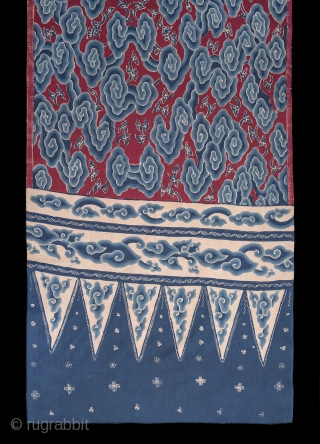 Selendang Megamendung Silk Batik

 

A selendang is a long, narrow cotton cloth worn by women over the shoulder as a shawl or to carry a baby or market goods. 
Greater care would  ...