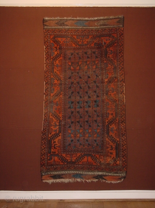 wonderful drawing, great sized baluch tentrug 1880, three very tiny holes, wonderful detail, great natural colors, the width of headends differ 3 inch, no stains
flat laying
104(95)x 193cm
3.5(3.2)x6.4ft      