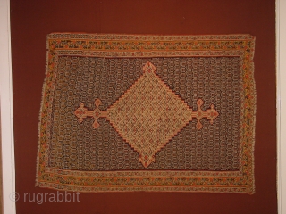 wonderful 1850 bidjar senneh , one the most beautiful there are, some small repair, headends secured, all very thin wool, superbe natural colors

133x180cm
4.4x6ft          