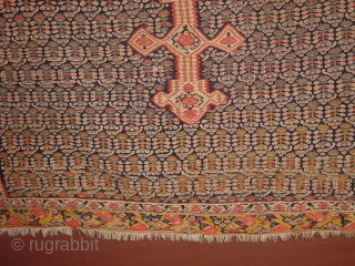 wonderful 1850 bidjar senneh , one the most beautiful there are, some small repair, headends secured, all very thin wool, superbe natural colors

133x180cm
4.4x6ft          