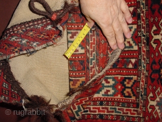 wonderful antique turkoman bag, complete, with wonderful natural colors, no stains, no repairs

56x53cm
1.9x1.8ft                    