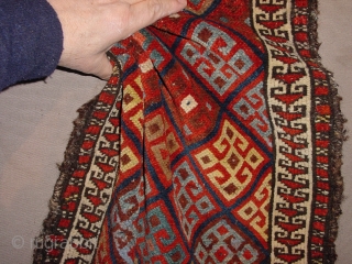 wonderful jaff? Kurdish? antique bagface, some small irregularities, clean, no stains, no holes

53x63cm
1.8x2.1ft                    