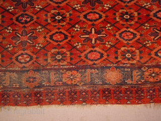 1870 turkoman beshir? large chuwal, with lots of silk knots, some low pile, some wear, see photos closely,, no repairs,
great natural colors

177x99cm
5.9x3.3ft           